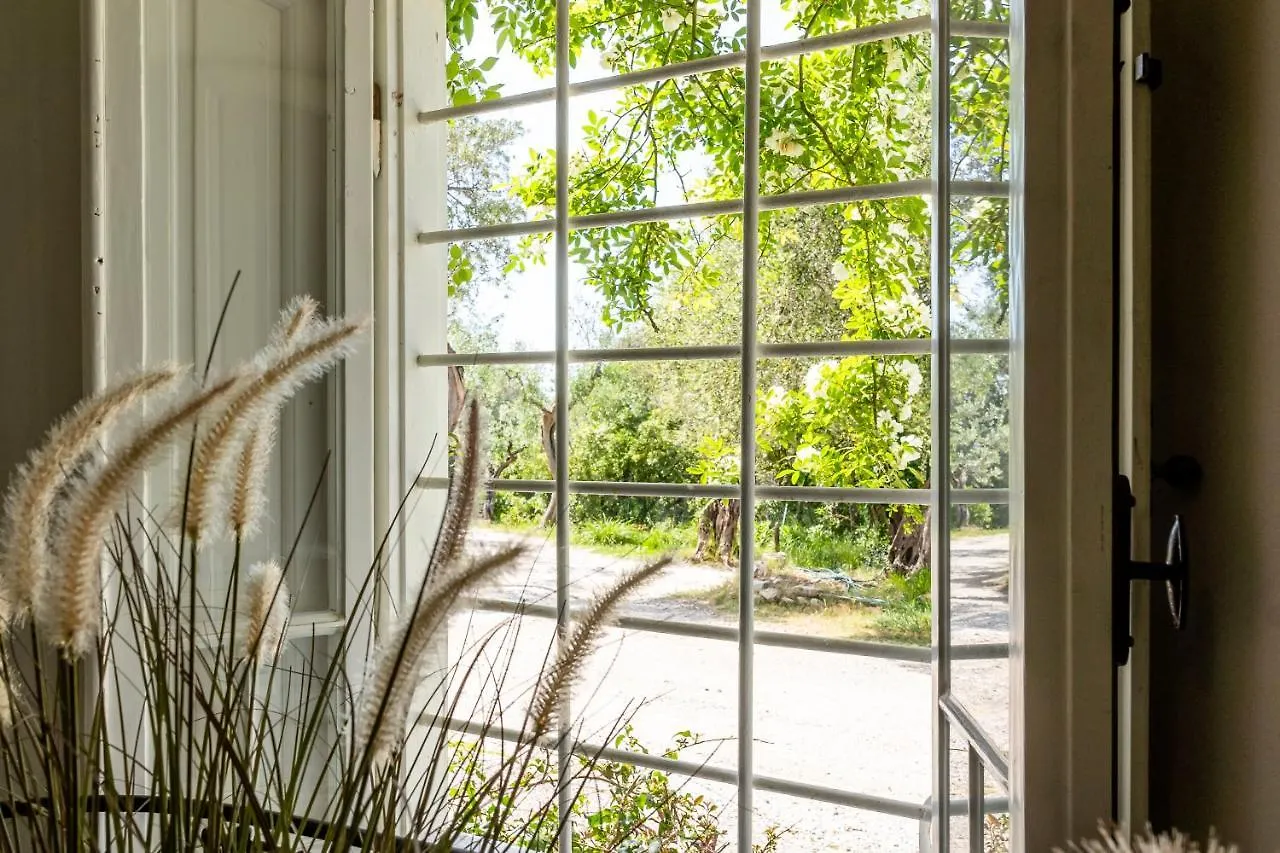 Country House With Garden&Private Parking! Apartment Livorno
